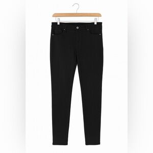 Galaxy by Harvic Men’s Size 34/30 Black Stretch Slim Fit Jeans. Never worn.